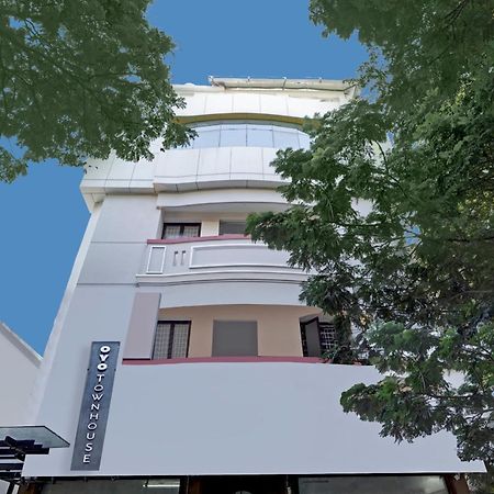 Super Townhouse G Silver Hotels Near Us Biometric Chennai Exterior photo