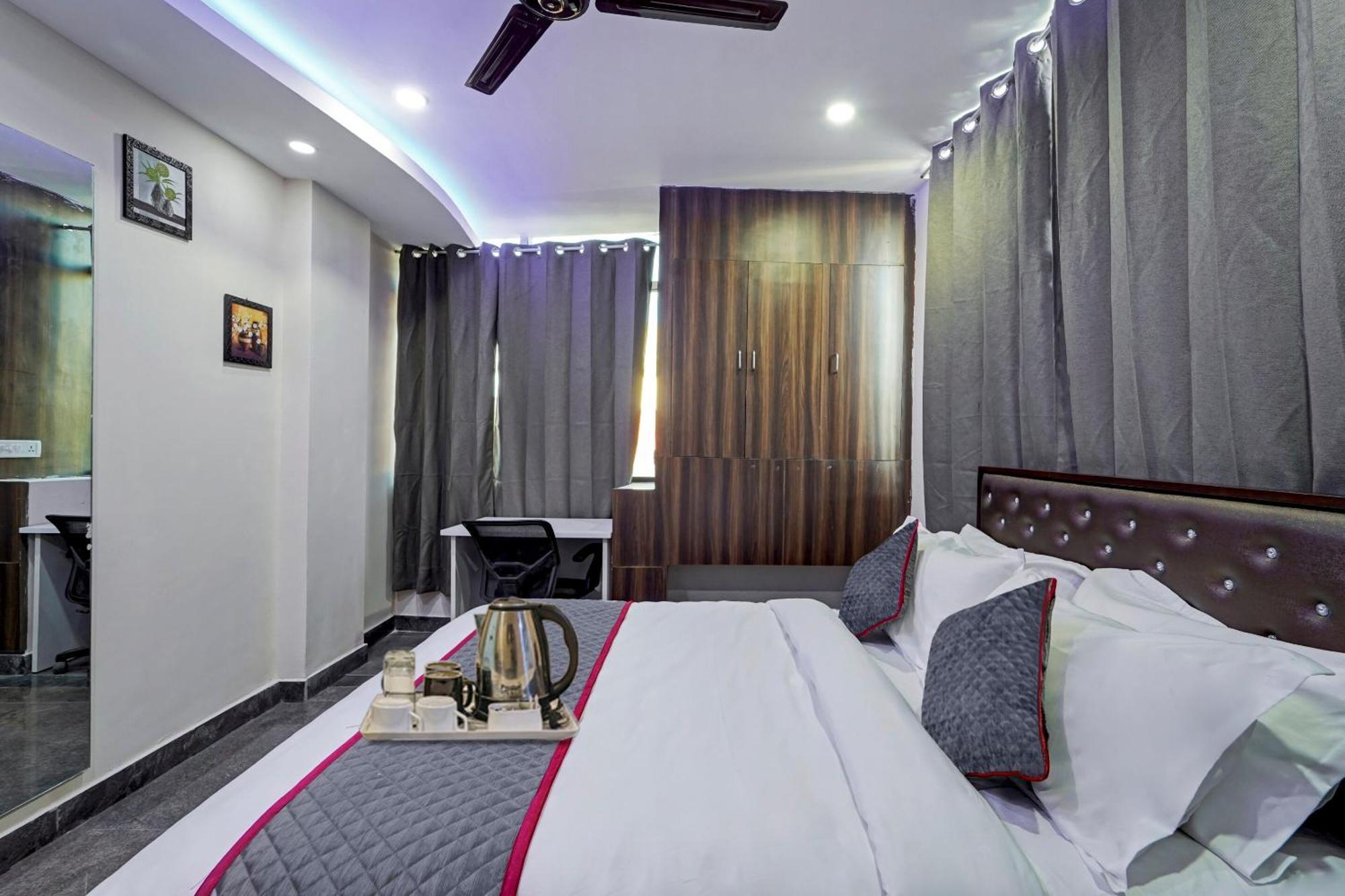 Super Townhouse G Silver Hotels Near Us Biometric Chennai Exterior photo